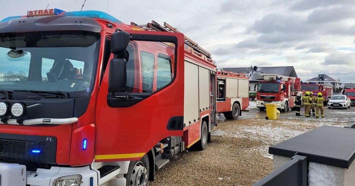 Pożar w budynku jednorodzinnym w Strzelcach Opolskich. Przyczyną był popiół