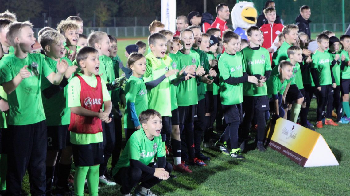 Piastuś, autografy i wielkie emocje - wyjątkowy trening w Strzelcach Opolskich Piastuś, autografy i wielkie emocje - wyjątkowy trening w Strzelcach Opolskich