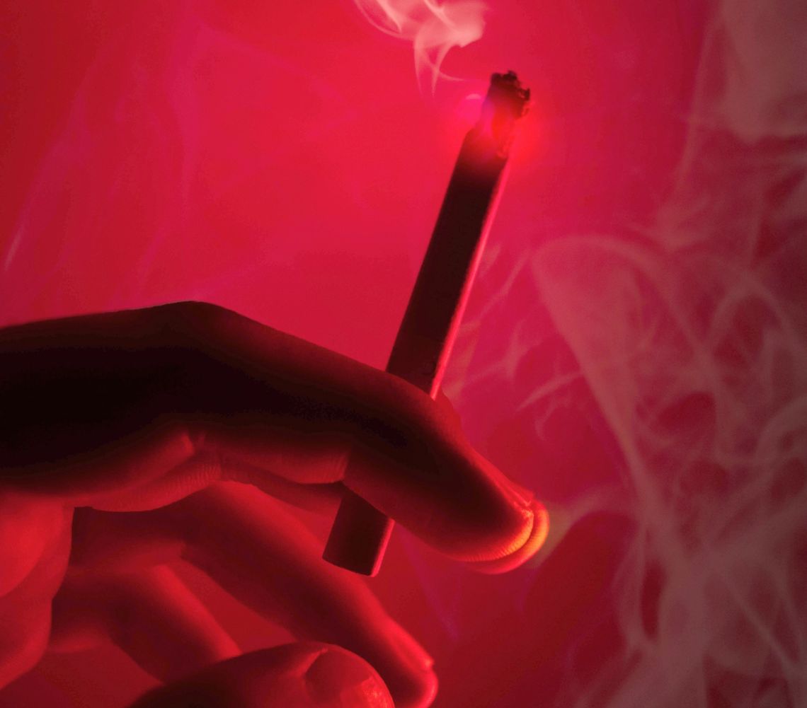 Prezentujemy 5 mitów, w które wierzą palacze. Sprawdźcie, o co chodzi