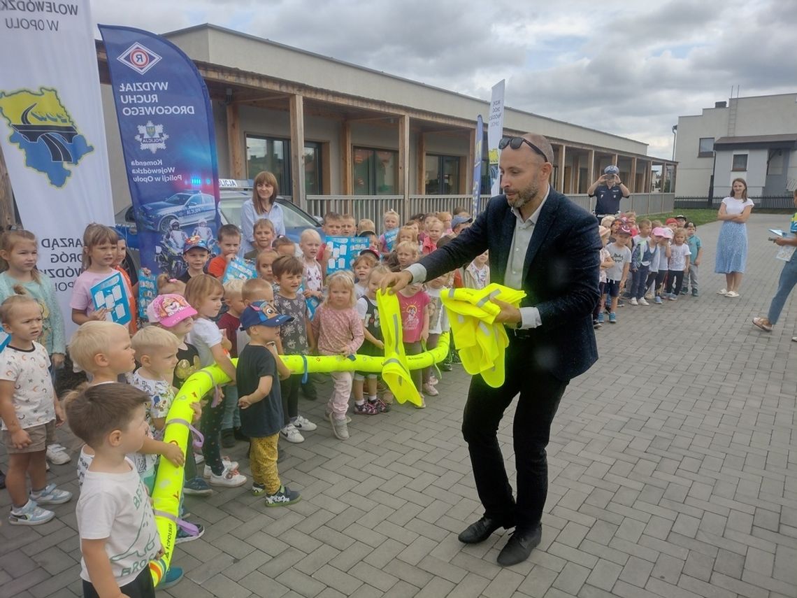 Przedszkolaki już wiedzą, jak bezpiecznie poruszać się po drogach