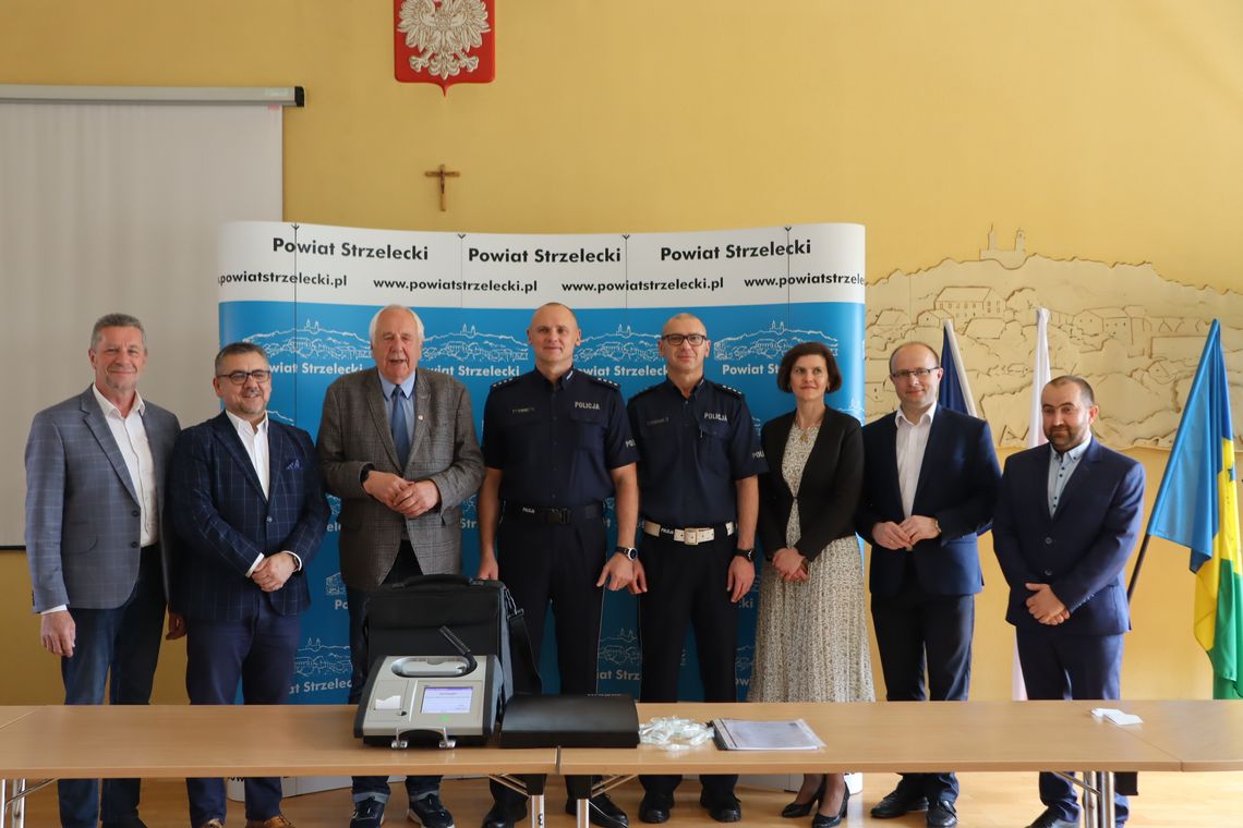 Nowy alkomat dla policji w Strzelcach Opolskich. Kosztował ponad 20 tys. zł