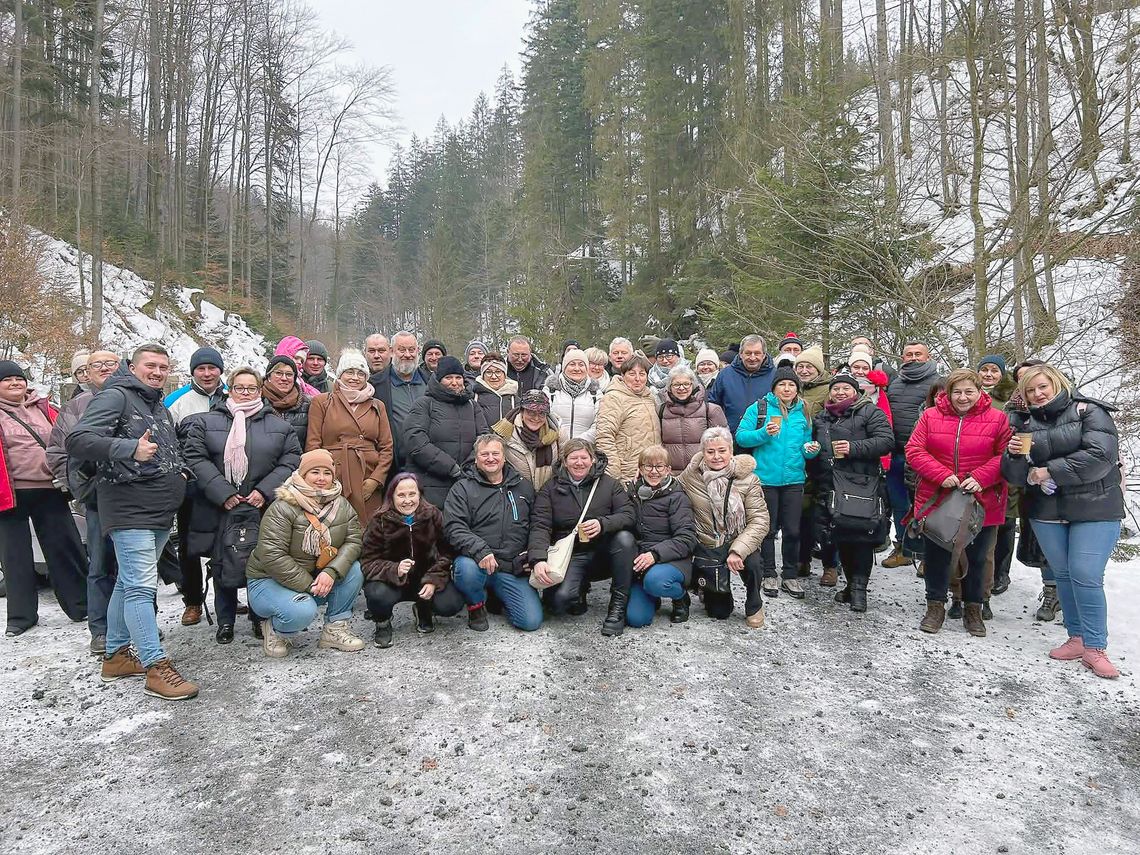 Przy cieście i na saniach. Aktywna zima mieszkańców Rożniątowa