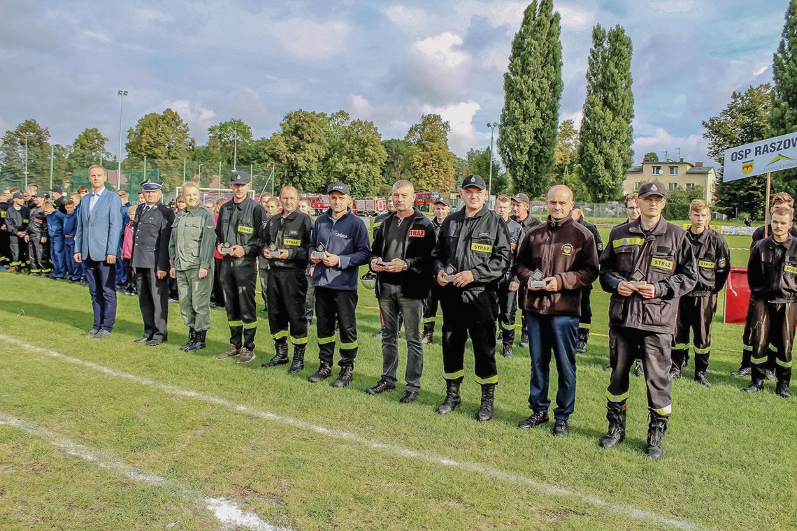 Puchary i medale dla strażaków