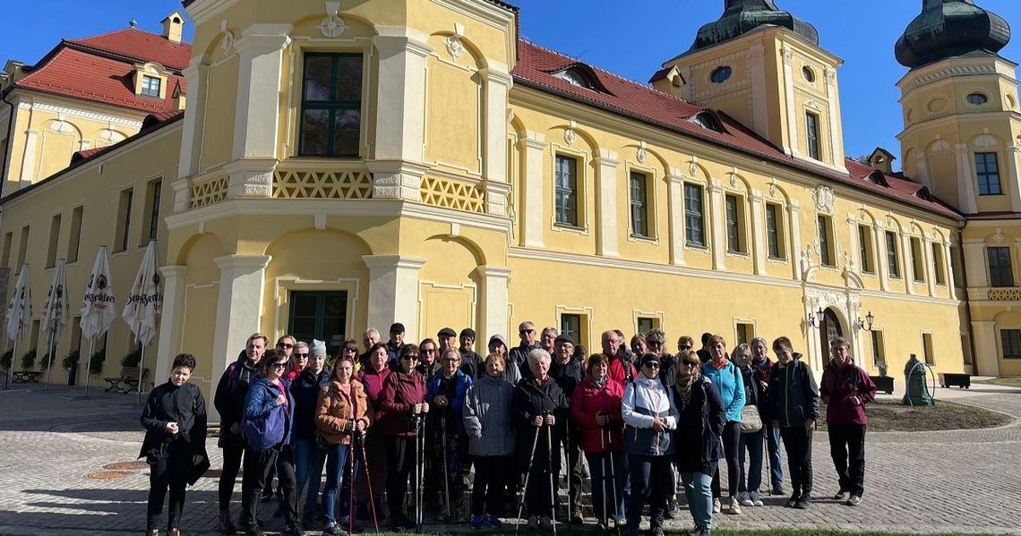 Rajd pieszy wokół Góry św. Anny. Uczestnicy odwiedzili po drodze ciekawe miejsca