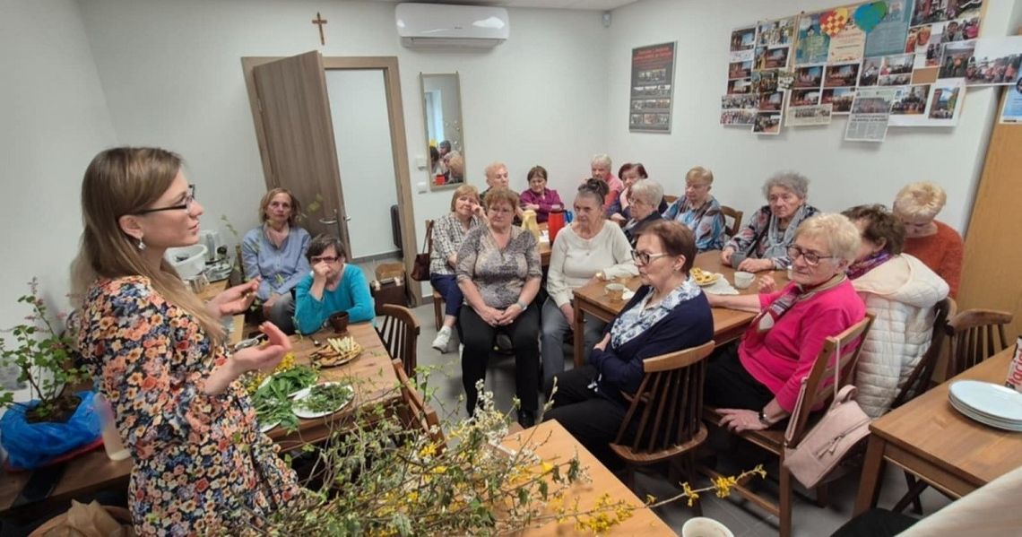Strzeleccy seniorzy spotkali się z zielarką. I dowiedzieli się wielu ciekawostek