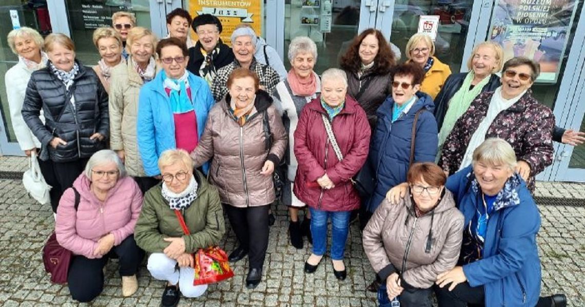 Seniorki z Zawadzkiego zadbały o swoje zdrowie i pogłębiły wiedzę