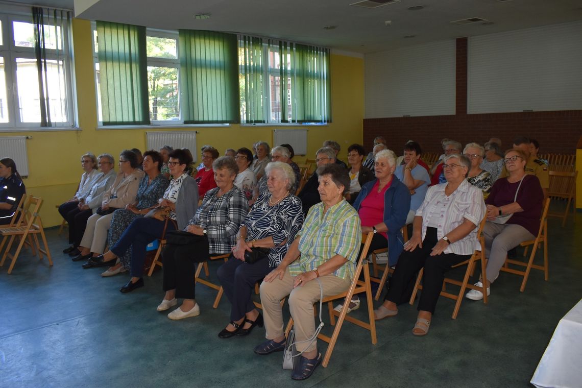 Seniorzy z gminy Leśnica już wiedzą jak być bezpieczni