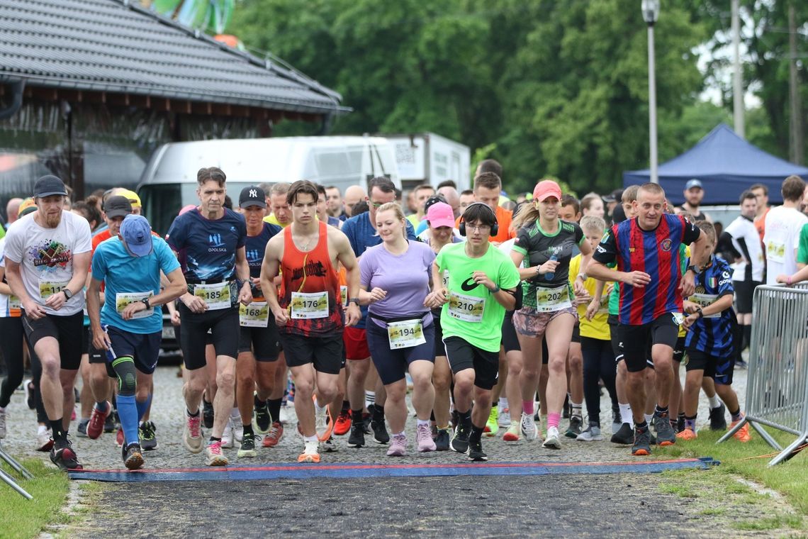 Setki osób pobiegną dla Maćka. Ruszyły zapisy na Bieg Dzika w Izbicku