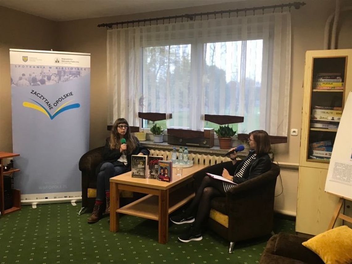 Spotkali się z Magdaleną Grzebałkowską, znaną reporterką i pisarką