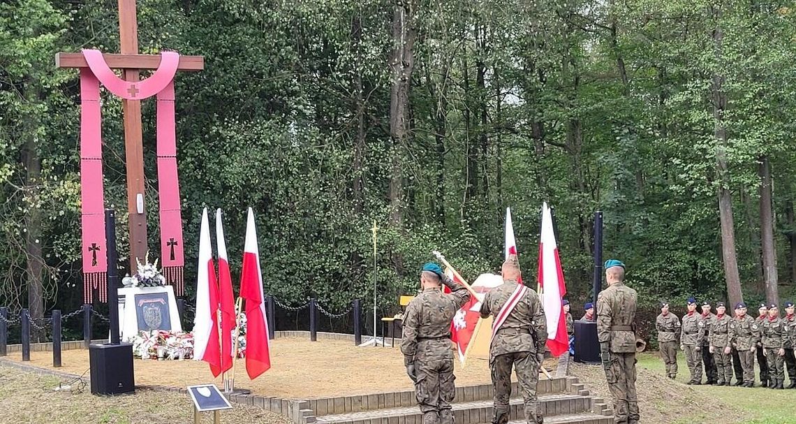 Upamiętnili pomordowanych żołnierzy z oddziału "Bartka"