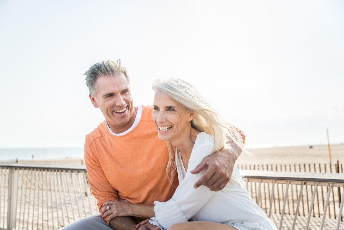 Prezent dla rodziców? Voucher na turnus rehabilitacyjny nad morzem to strzał w dziesiątkę