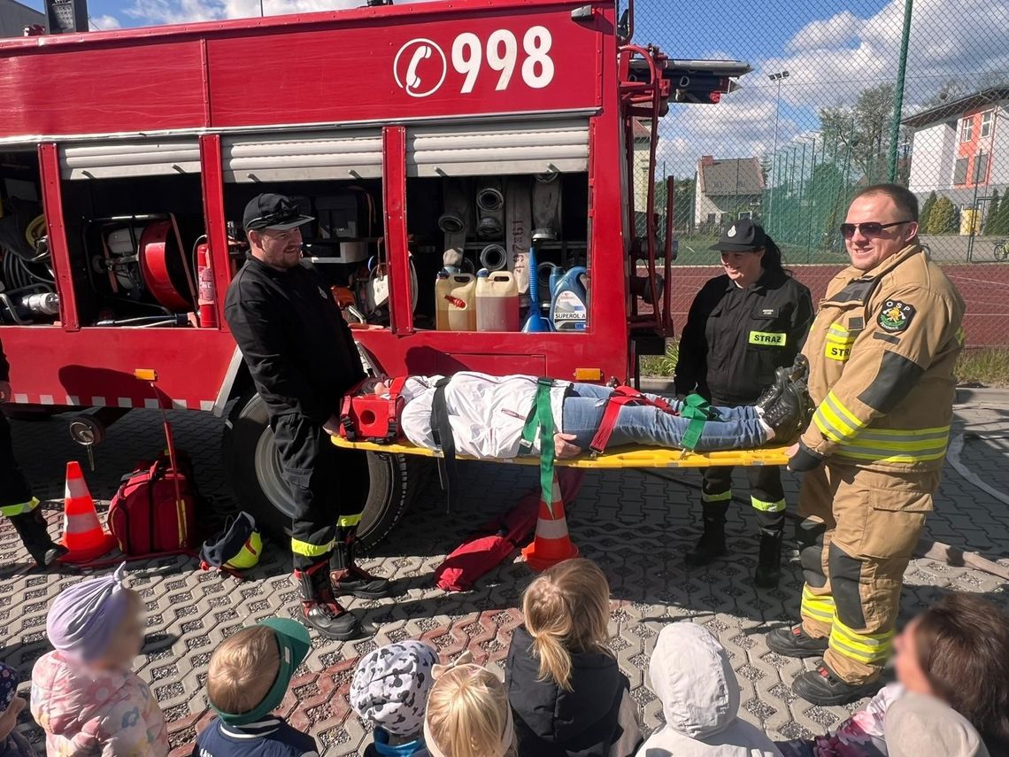 Historyczny moment dla druhów z OSP Żędowice. Takiego wozu jeszcze nie mieli!