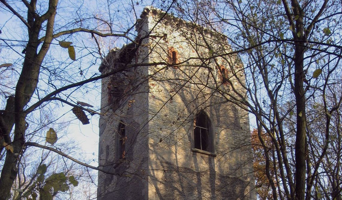 Strzelce Opolskie - wieża Ischl i ruiny mają nowych właścicieli