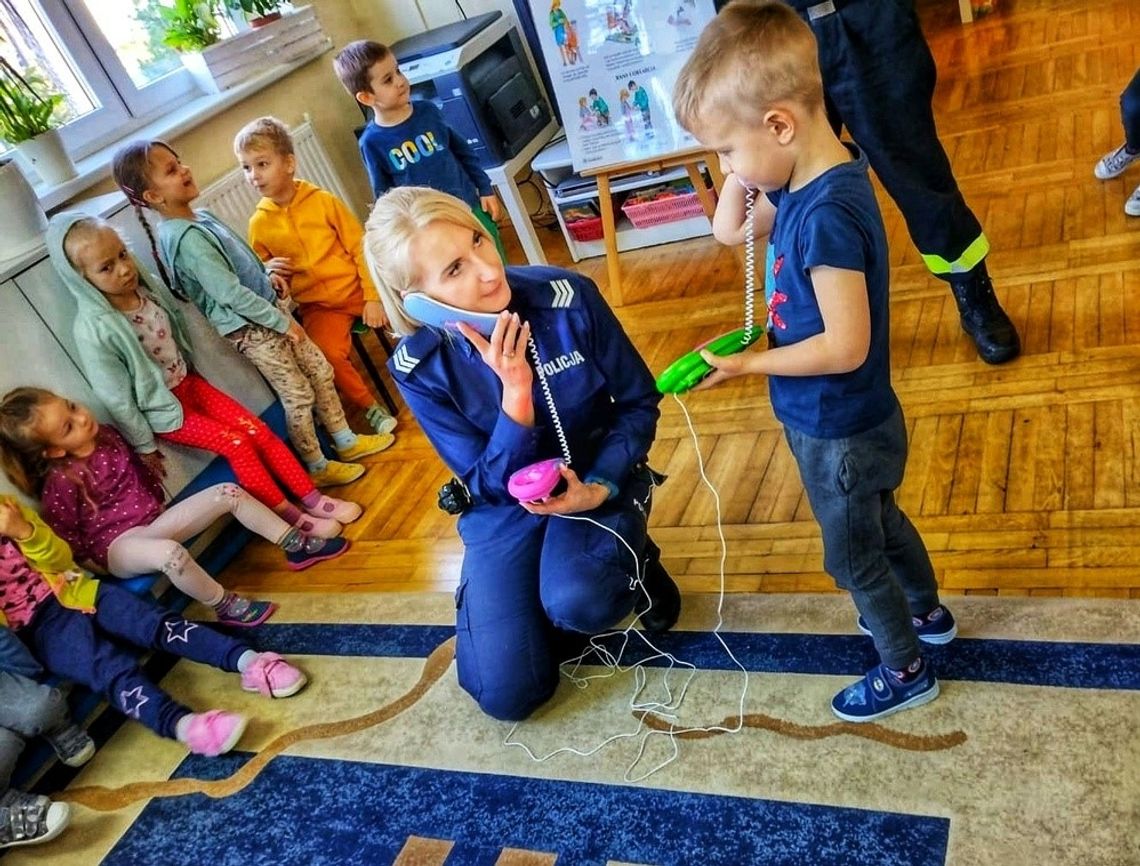 Strzeleckie przedszkolaki potrafią wezwać pomoc. Za nimi zajęcia z mundurowymi