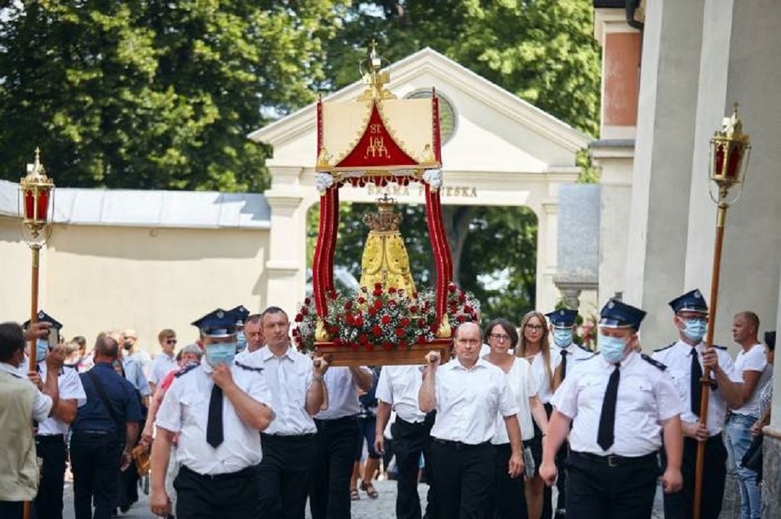 Św. Anna, babcia Jezusa, zawsze zaprasza do siebie