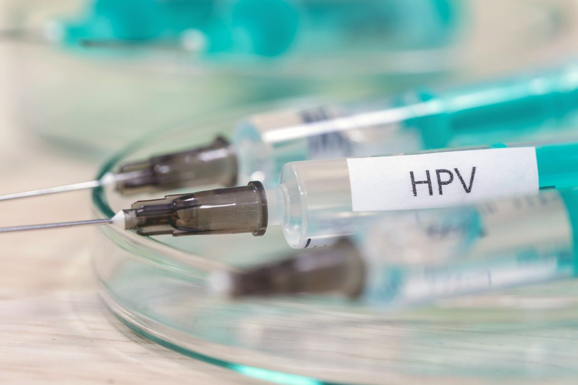 Szczepienia przeciw HPV w szkołach. Tłoku nie ma, są kontrowersje