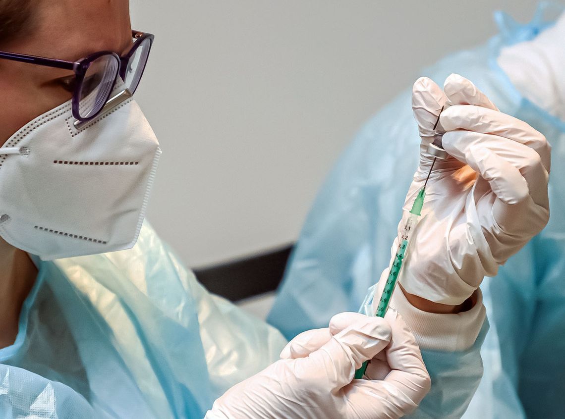 Szczepienia w DPS-ach i dla seniorów Szczepienia w DPS-ach i dla seniorów