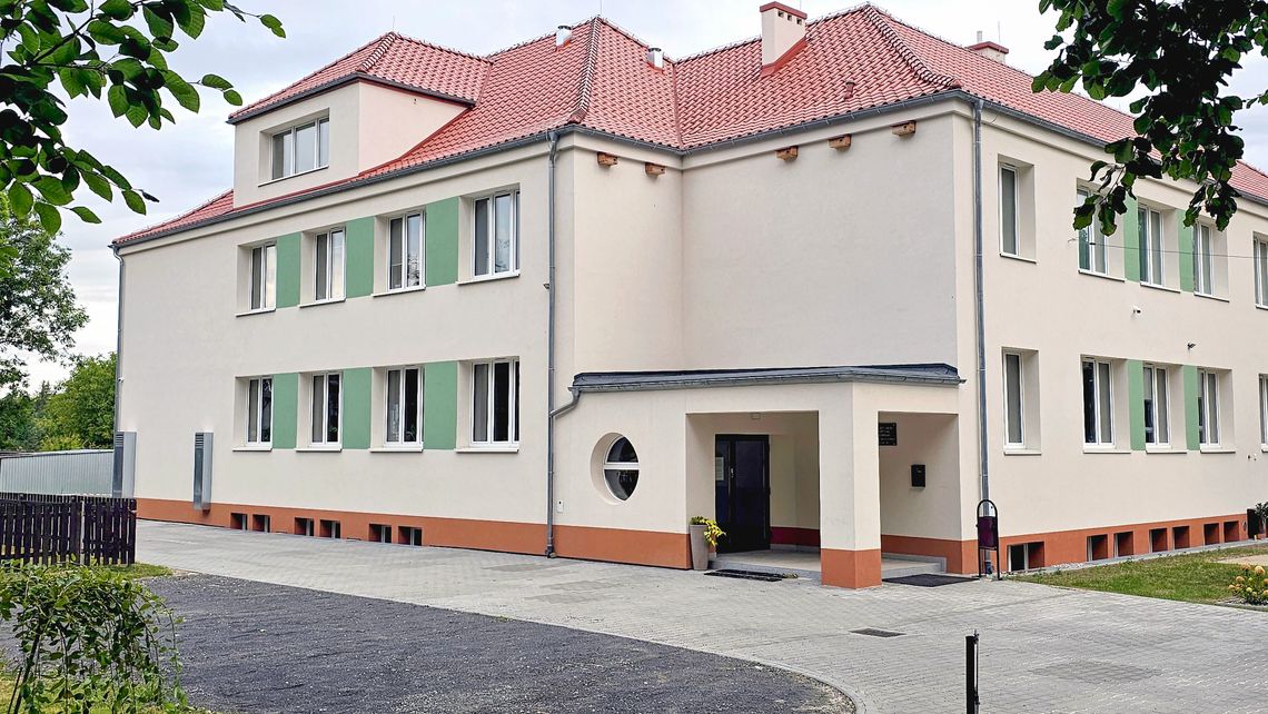 Szkoła w Otmicach wróciła do pracy. Piękna i wyremontowana