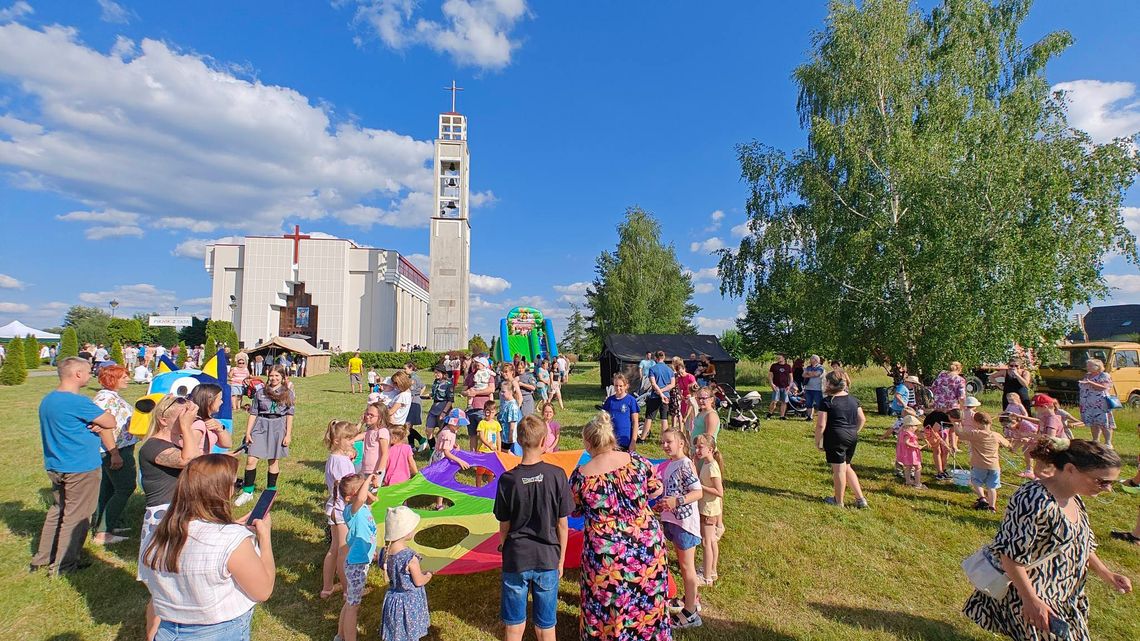 To był udany piknik. Dla parafian i ich rodzin przygotowano wiele atrakcji