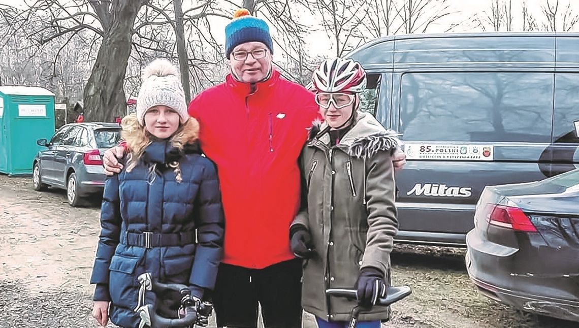 "To było 20 minut piekła". Dziewczyny ze szkółki kolarskiej w Krośnicy nie mają zimowej przerwy 