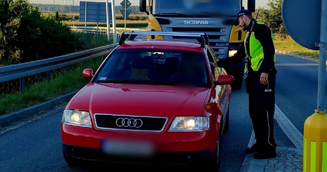 Akcja "Trzeźwy poranek". Rekordzista wydmuchał ponad promil alkoholu Akcja "Trzeźwy poranek". Rekordzista wydmuchał ponad promil alkoholu