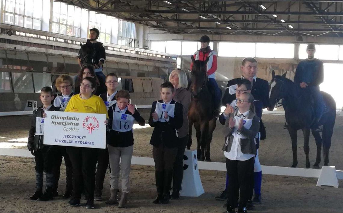 Uczniowie strzeleckiej Ósemki z medalami. Cały czas przybywa im sukcesów