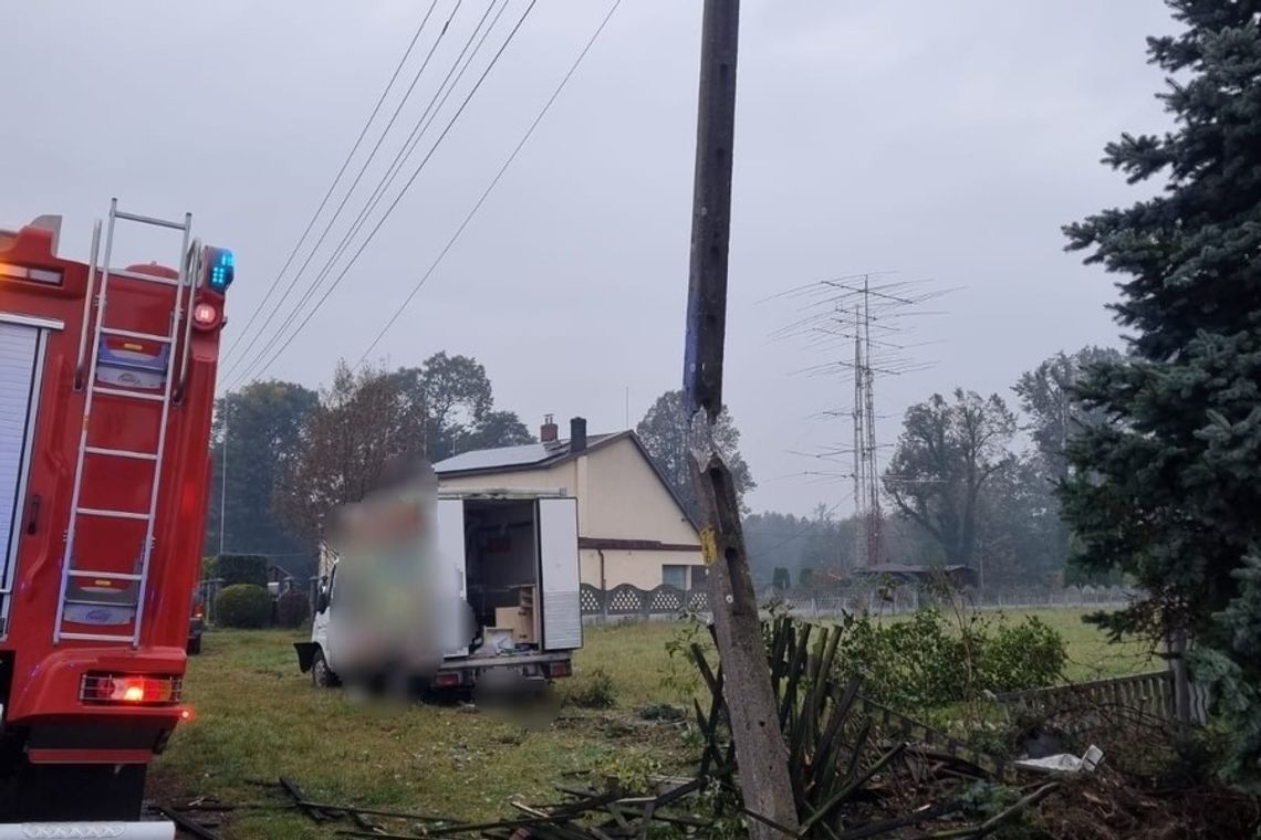 Urządził sobie rajd kradzionym samochodem, a jazdę skończył na słupie