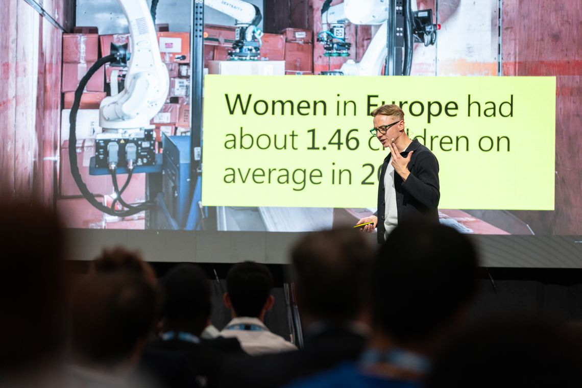 Od śląskiej godki do globalnej sławy. Synek z Raszowej podbija świat technologii Od śląskiej godki do globalnej sławy. Synek z Raszowej podbija świat technologii