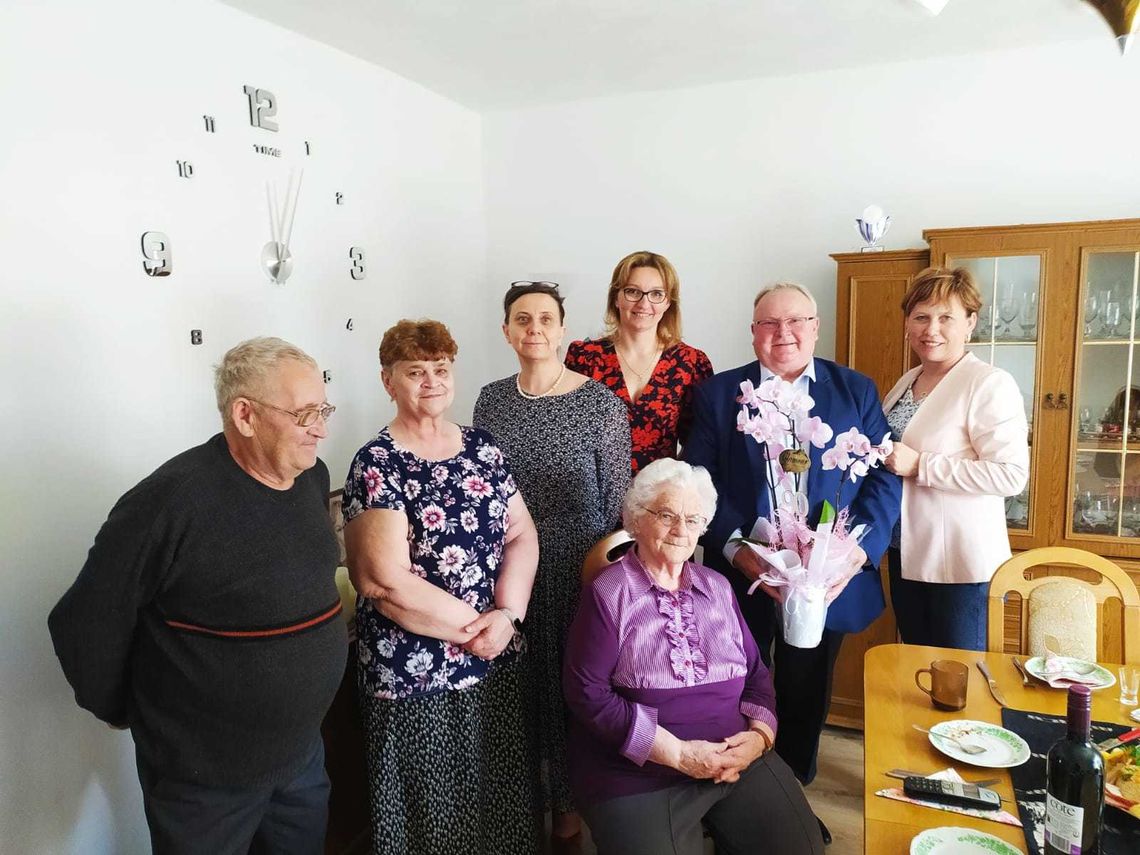 Wszystkiego najlepszego dla mieszkanki Krośnicy. Pani Zofia skończyła 90 lat