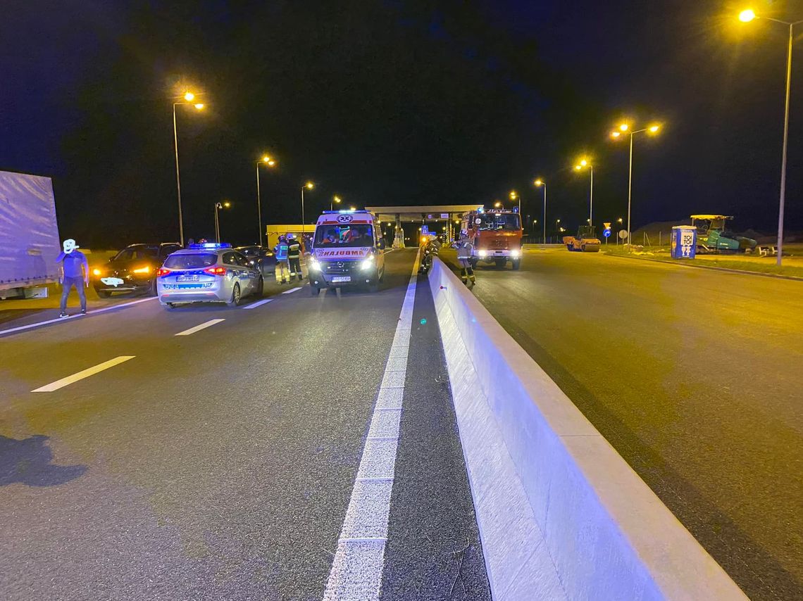 Wypadek na autostradzie A4. Zderzyły się trzy samochody osobowe