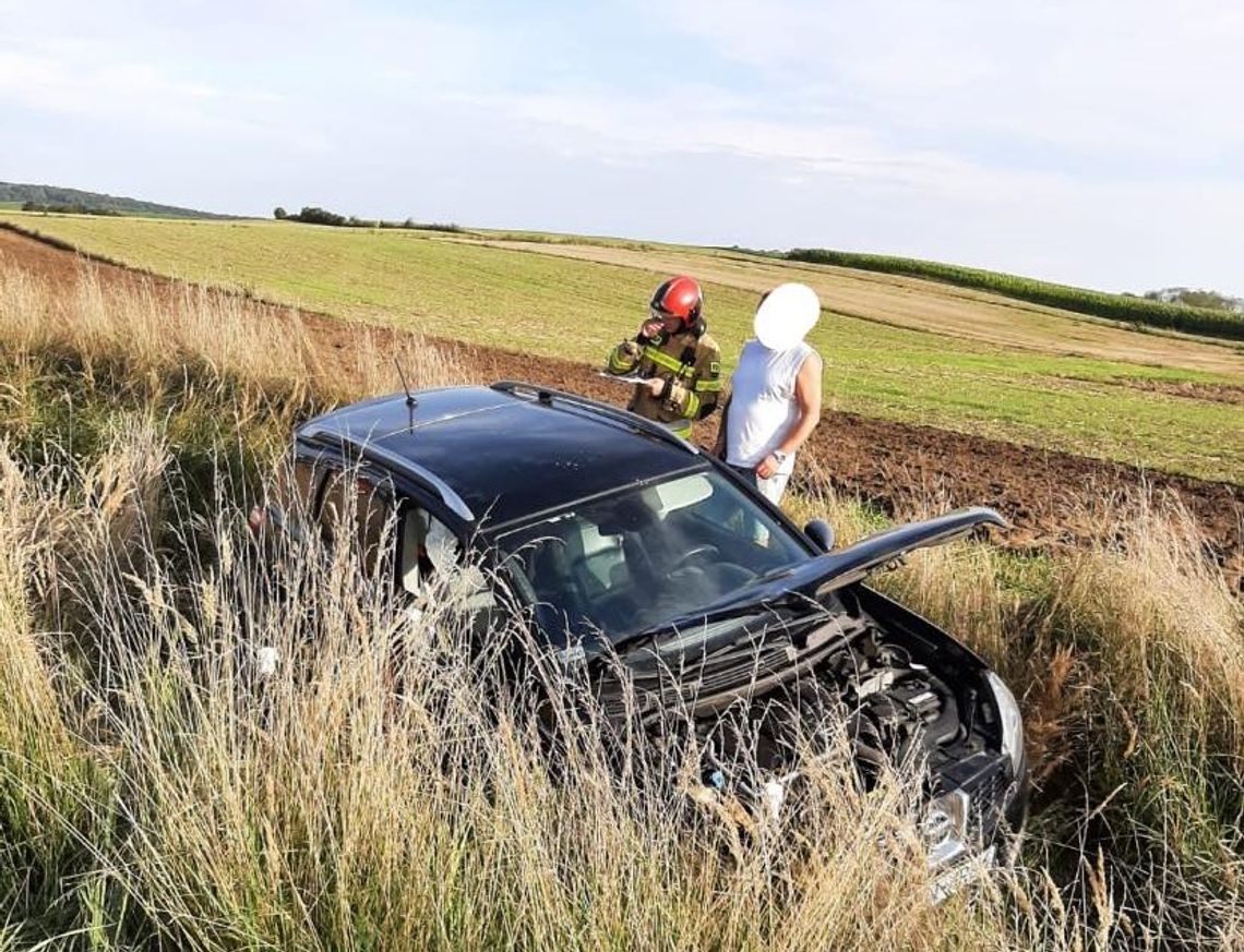 Wypadek w Kadłubcu. Zderzenie dwóch pojazdów. Poszkodowane nastoletnie dziecko Wypadek w Kadłubcu. Zderzenie dwóch pojazdów. Poszkodowane nastoletnie dziecko