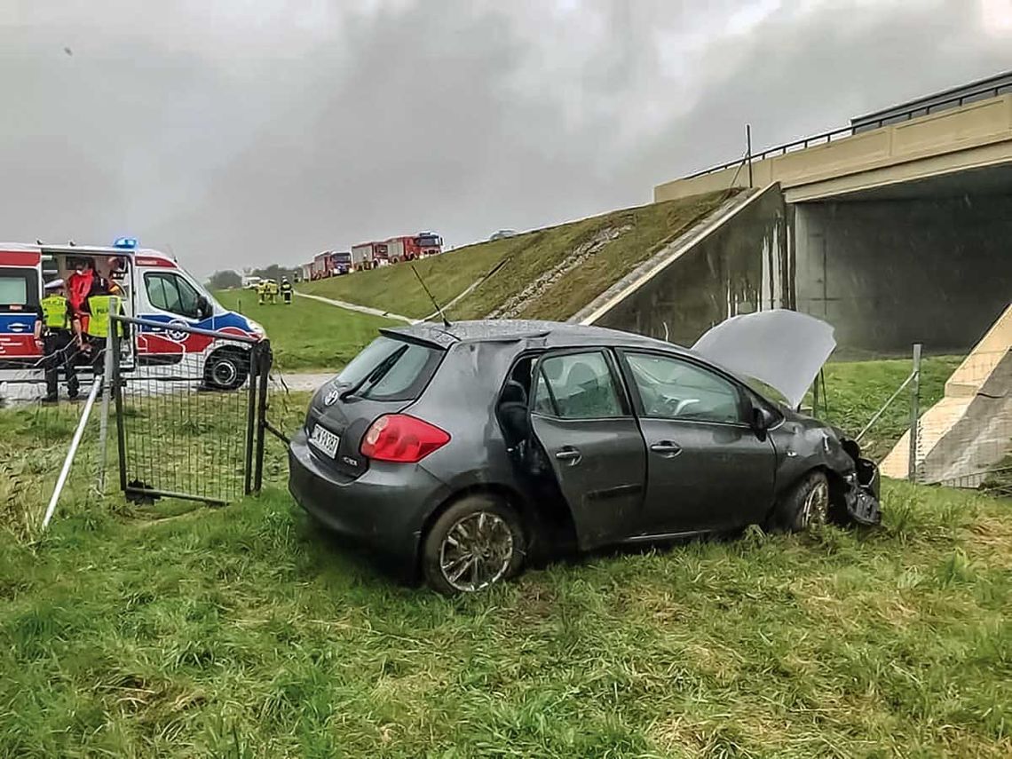 Wypadło z autostrady