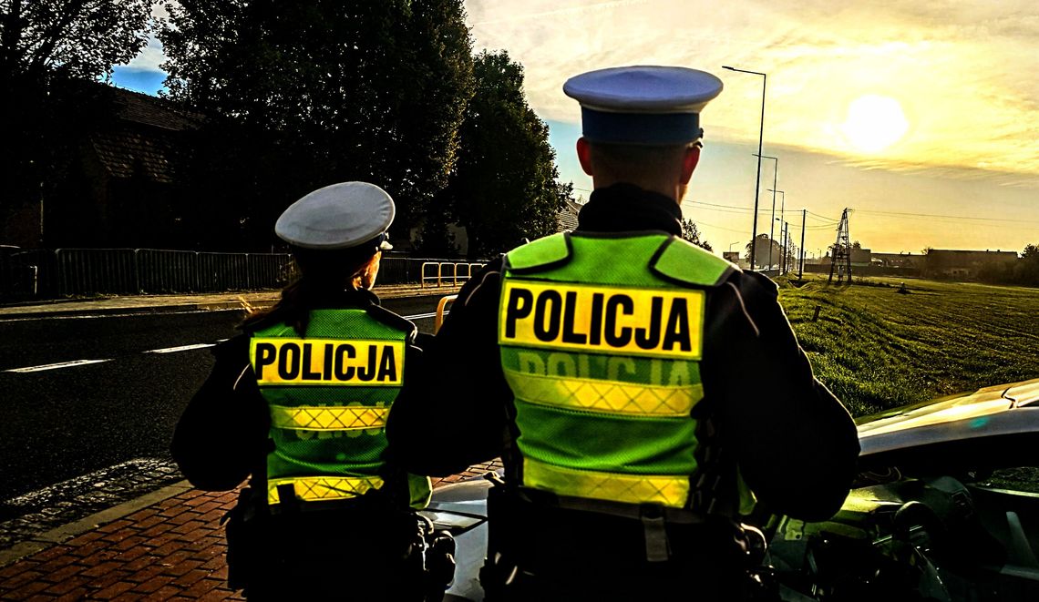 Wiózł za dużo osób w traktorze. 46-latek stracił prawo jazdy