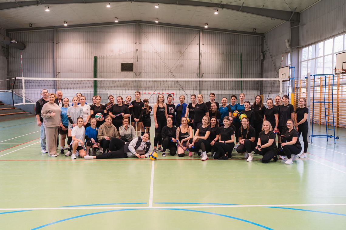 Siatkarskie zmagania pań w Leśnicy. Ależ to była rywalizacja! Siatkarskie zmagania pań w Leśnicy. Ależ to była rywalizacja!