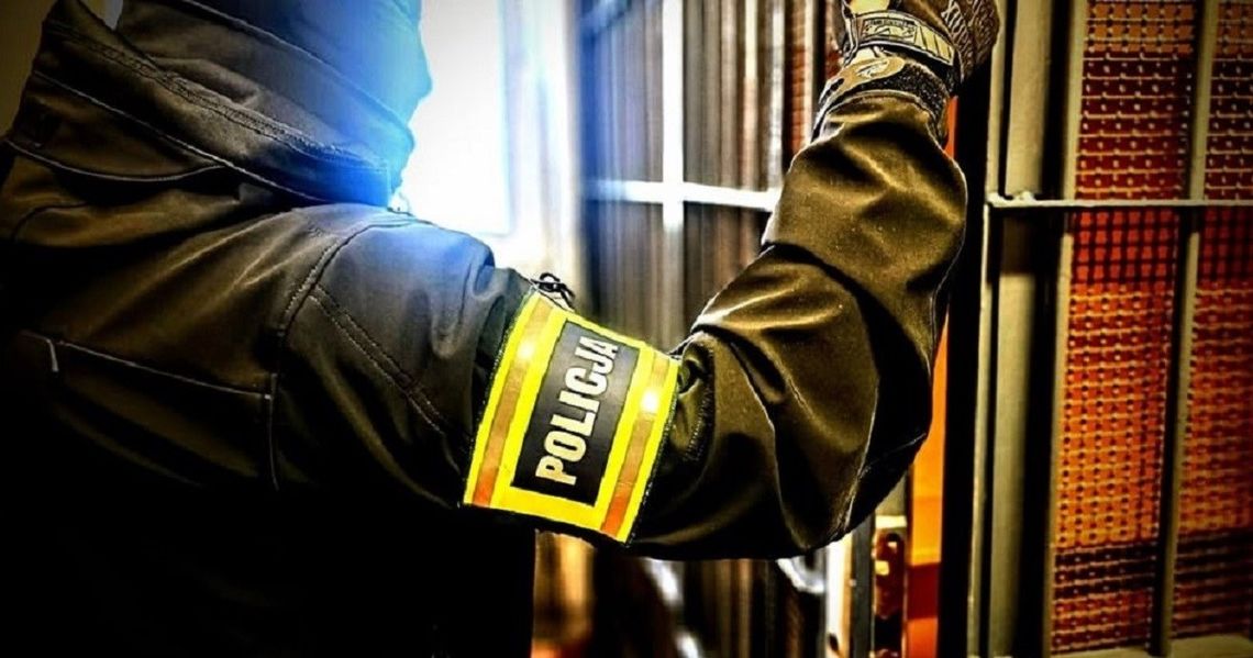 Obywatel Ukrainy zaatakował współpracownika. Ugodził go nożem w twarz