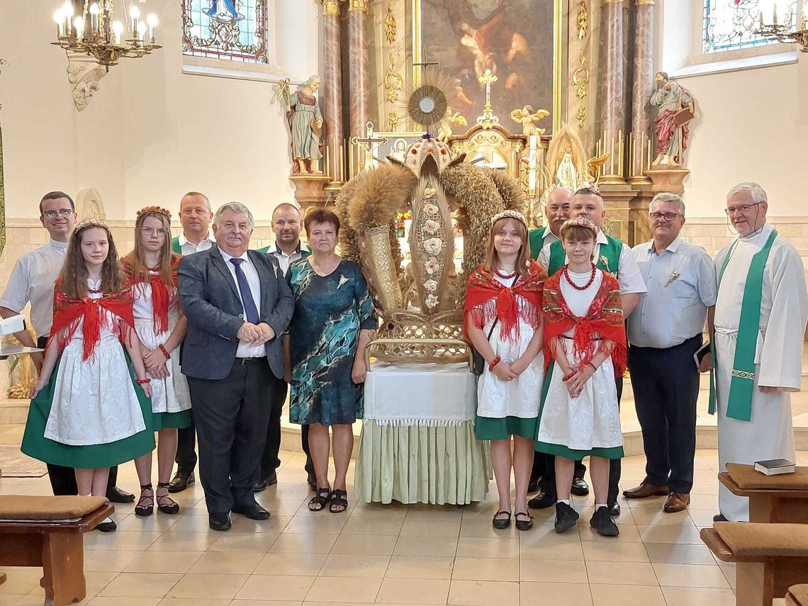 Zabawa i dożynki w Kielczy. Ekipa spisała się na medal