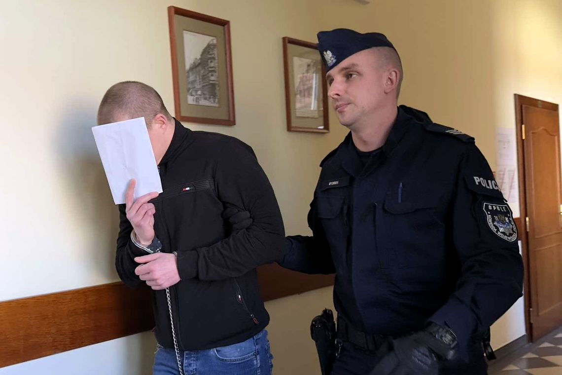 Zabójstwo w Leśnicy. Oskarżony twierdzi, że nic nie pamięta