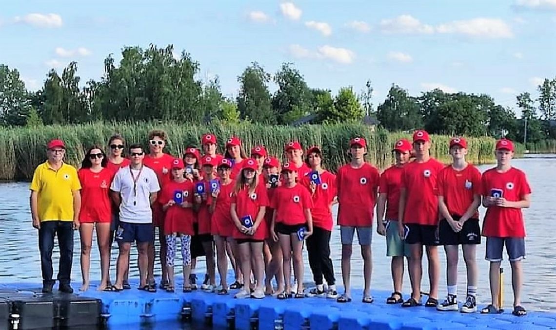 Zadbają o nasze bezpieczeństwo nad wodą. Gmina Leśnica ma nowych ratowników