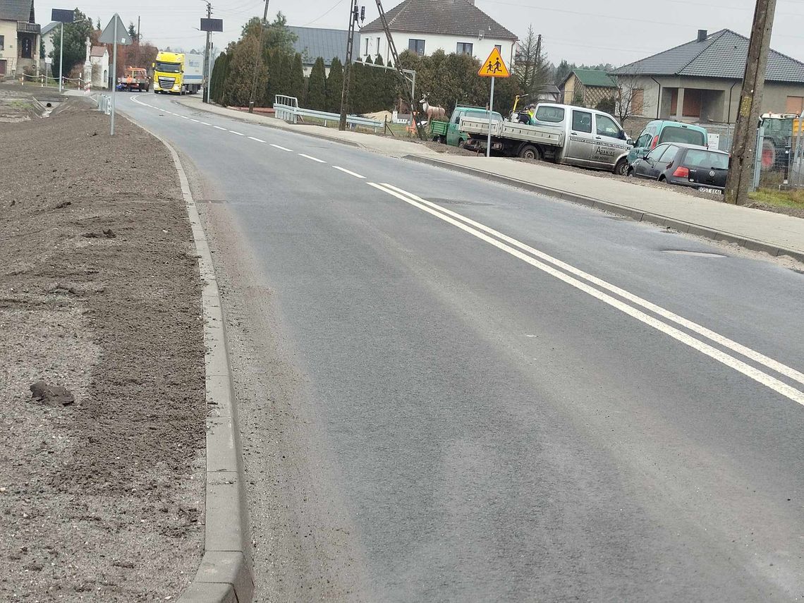 Zakończył się remont drogi powiatowej w Grodzisku Zakończył się remont drogi powiatowej w Grodzisku