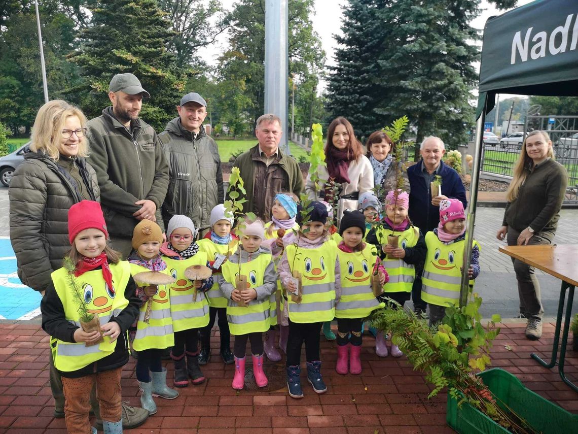Mieszkańcy Strzelec Opolskich i Zawadzkiego posadzili tysiące drzew