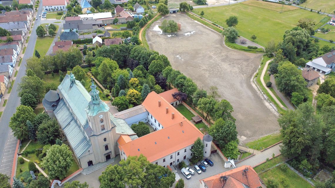 Było pięknie, został muł. Znika krajobraz dawnej Jemielnicy Było pięknie, został muł. Znika krajobraz dawnej Jemielnicy