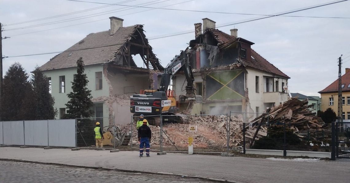 Dawna szkoła w Żędowicach w rozbiórce. Powstanie remiza i miejsce spotkań