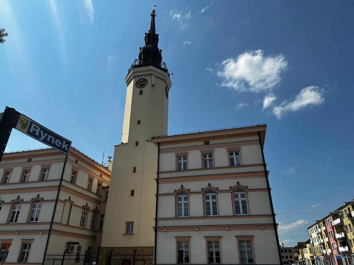 Pokonaj 140 stopni i podziwiaj widoki z wieży ratusza Pokonaj 140 stopni i podziwiaj widoki z wieży ratusza