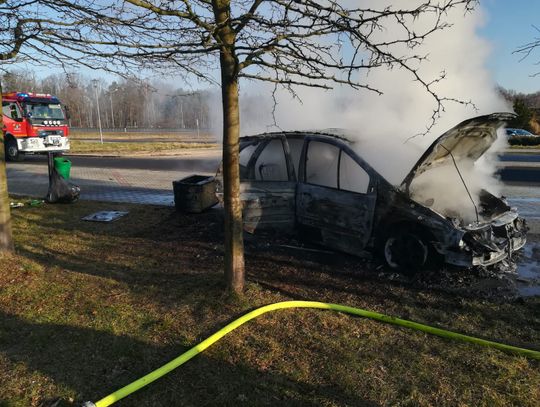 Pożar renault na autostradzie A4. Auto spłonęło na terenie MOP Proboszczowice. Pożar renault na autostradzie A4. Auto spłonęło na terenie MOP Proboszczowice.