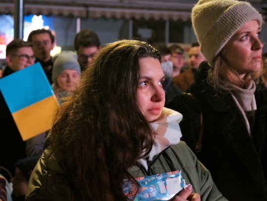 Protest przeciw napaści Rosji na Ukrainę w Opolu. Uczestnicy mieli łzy w oczach Protest przeciw napaści Rosji na Ukrainę w Opolu. Uczestnicy mieli łzy w oczach
