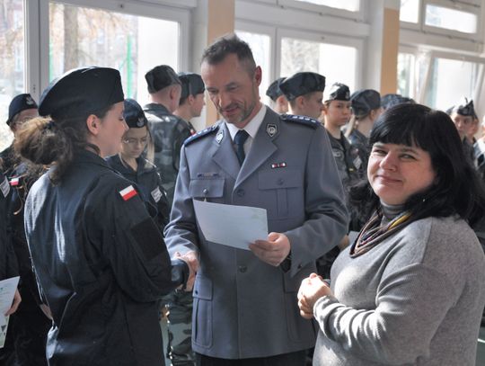 Ślubowanie klas mundurowych w CKZiU w Strzelcach Opolskich. Ślubowanie klas mundurowych w CKZiU w Strzelcach Opolskich.