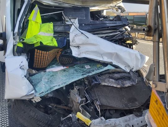 Wypadki na autostradzie A4. Dwa zderzenia busów z tirami. Jeden z kierowców walczy o życie, wzywano śmigłowiec LPR