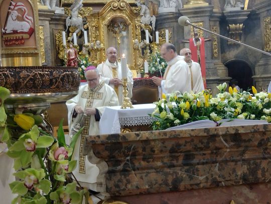 W Jemielnicy trwa X Jarmark Cysterski i Diecezjalne Święto Rodziny