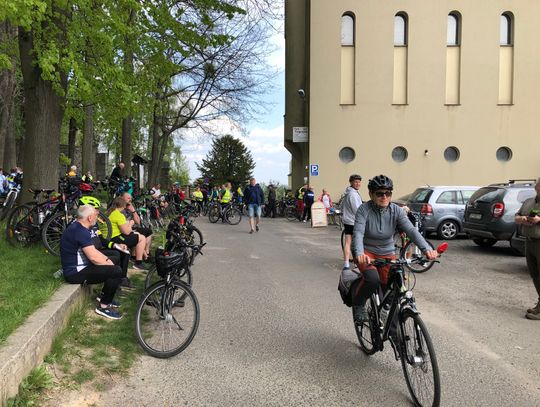 Pielgrzymka rowerzystów na Górę św. Anny. Było około tysiąca cyklistów
