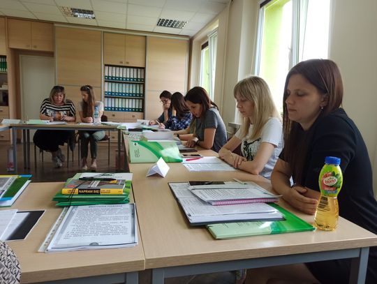 W urzędzie pracy w Strzelcach Opolskich Ukrainki uczą się języka polskiego